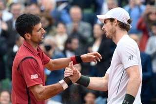 Djokovic beats Nishikori to set up top-dog tussle with Murray