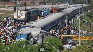 Indore-Patna express train derailment: Injured mysteriously given banned notes