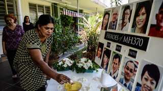 Fed-up MH370 families to hunt for debris in Madagascar