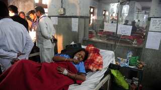 Indore-Patna Express derailment: Doctors use WhatsApp to find kin of train survivors