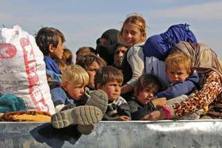 Arrests, extortion, detention: Syrians warned against heading home