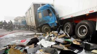 17 dead after pile-up on Chinese motorway