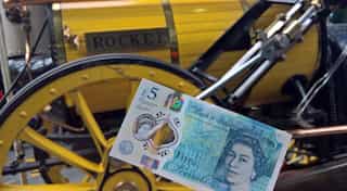UK: New ?5 note containing animal fat angers vegans
