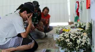 Colombia plane crash: Pilot had radioed 'fuel emergency'