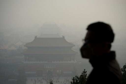 20,000 stranded in rare heavy fog at China's Chengdu airport 20,000 stranded in rare heavy fog at China's Chengdu airport