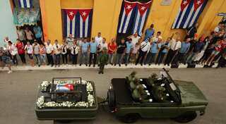 Cuba starts Castro burial, braces for post-Fidel era