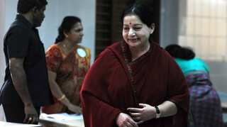 Jayalalithaa is not dead, insists Apollo Hospital amid rumour frenzy