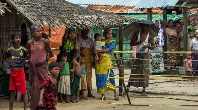 21,000 Rohingya flee to Bangladesh from Myanmar: IOM 21,000 Rohingya flee to Bangladesh from Myanmar: IOM