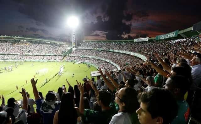 Barcelona invites Chapecoense to play friendly Barcelona invites Chapecoense to play friendly
