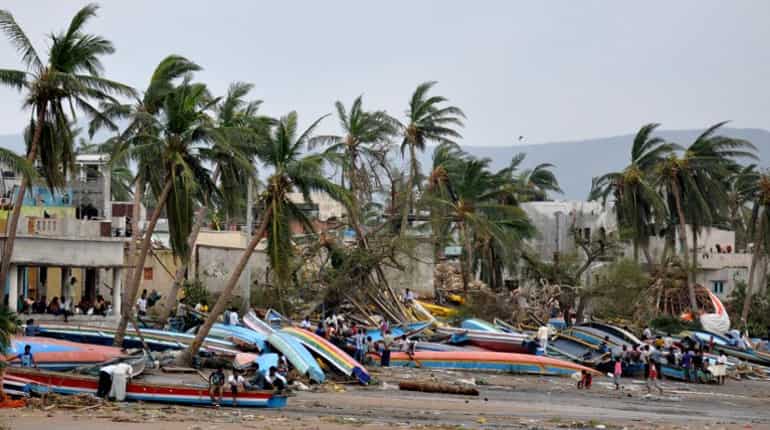 India: Andhra Pradesh braces for Cyclone Vardah