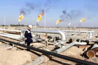 Non-OPEC oil states agree to cuts in 'historic' deal
