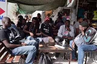 European Union, Mali sign deal to return migrants