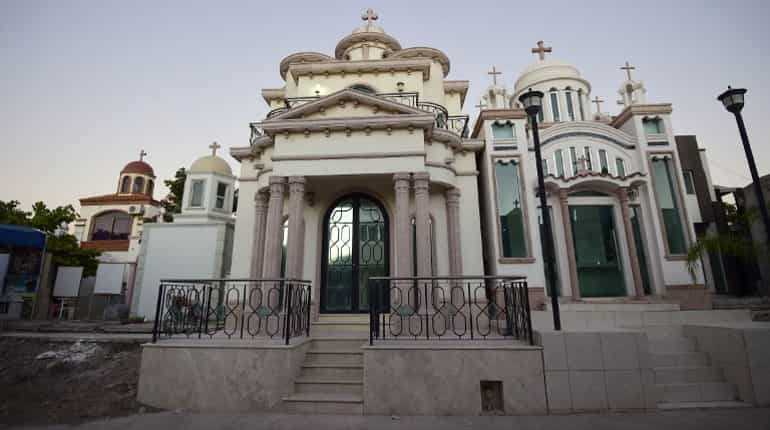 Mexican narcos beat heat in air conditioned tombs Mexican narcos beat heat in air conditioned tombs
