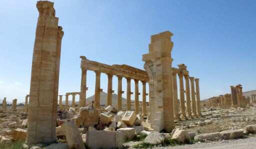 Suspected gas attack near IS-held Palmyra: Monitor Suspected gas attack near IS-held Palmyra: Monitor