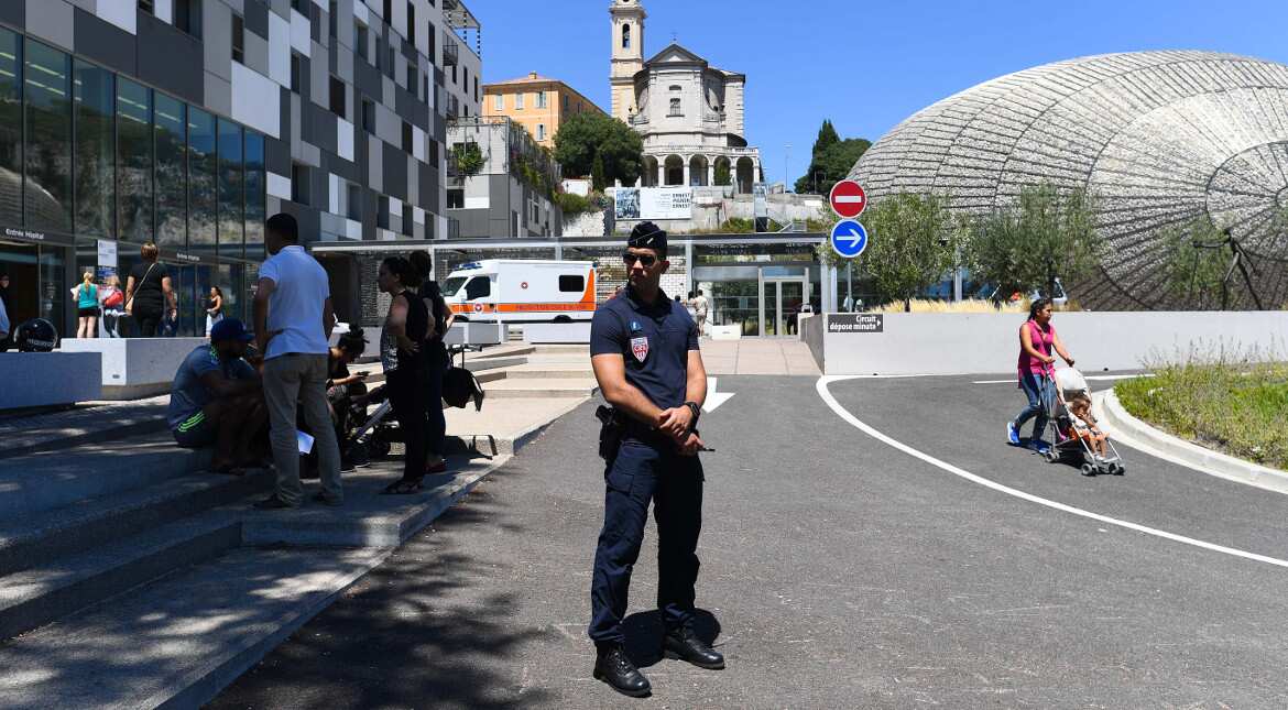 France: Parliament votes to extend state of emergency to July 15 France: Parliament votes to extend state of emergency to July 15