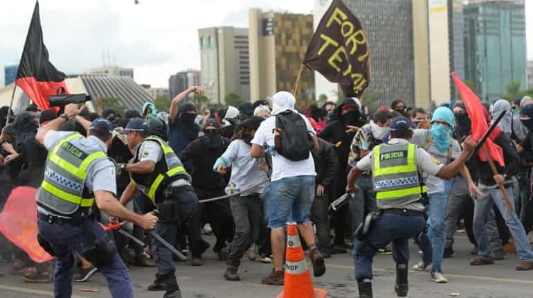 Brazil Senate approves 20-year austerity plan Brazil Senate approves 20-year austerity plan