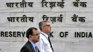 Demonetisation: RBI imposes restrictions on withdrawal from certain bank accounts