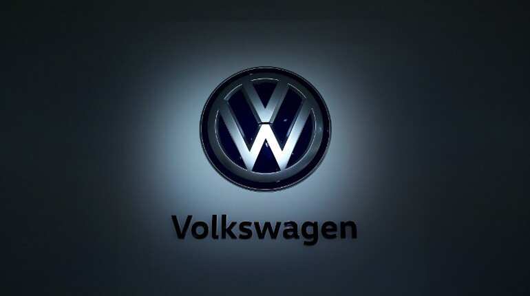 Volkswagen, regulators get more time to seek emissions deal