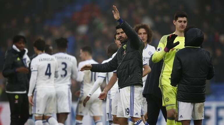 Premier League: Eleven in row for Chelsea