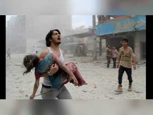 The job of war reporter: Reporting from the ground the contour of brutality