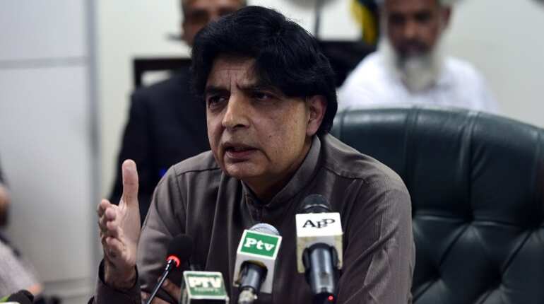 Pakistan: Top court slams interior minister for meetings with militant group member Pakistan: Top court slams interior minister for meetings with militant group member