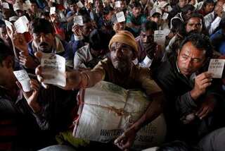 Pakistan frees 220 Indian fishermen