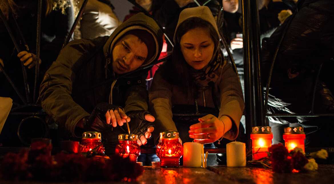 Russia plane crash: Search operations continue, rescuers find flight recorder Russia plane crash: Search operations continue, rescuers find flight recorder