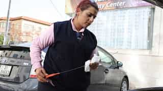Women at wheel of 'pink taxis' challenge Jordan norms