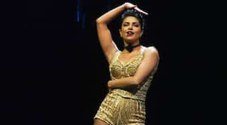 Priyanka, SRK and Big B wish all a happy New Year!