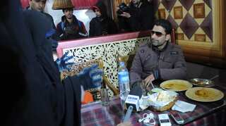 Service charge at restaurants at consumer's discretion, clarifies government