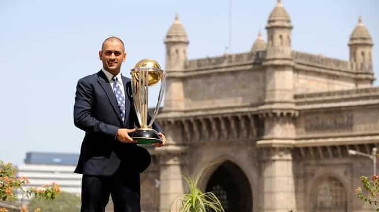 Dhoni 6