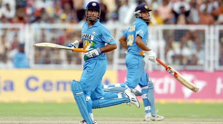 Dhoni 8