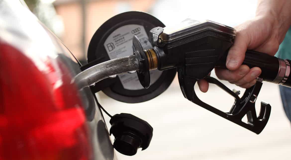 Fresh hike in fuel prices, petrol rises by 17 paise in Delhi, Mumbai