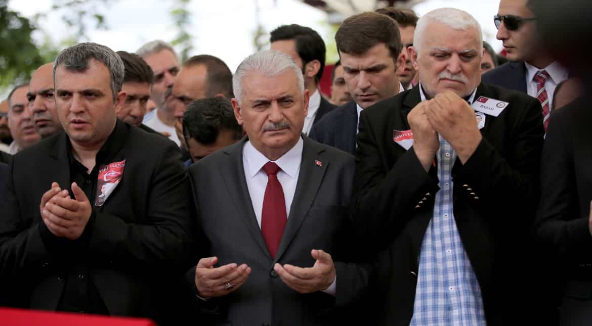 Turkey Prime Minister travels to Iraq to mend relations Turkey Prime Minister travels to Iraq to mend relations