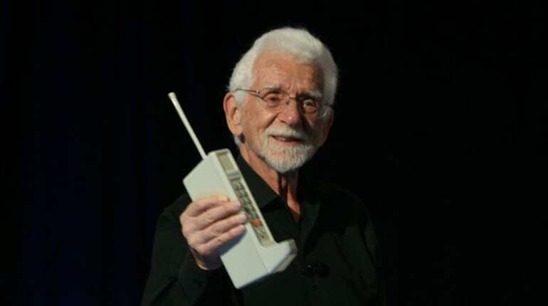 Motorola DynaTAC: Meet the world?s first cellphone
