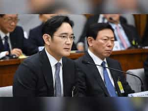 Jailed Samsung chief granted release on parole