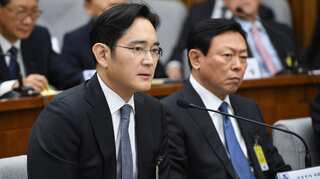 Jailed Samsung chief granted release on parole