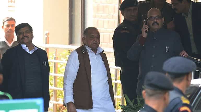 India: BJP mocks 'political drama' in Samajwadi Party India: BJP mocks 'political drama' in Samajwadi Party