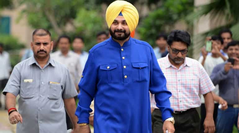 1988 road rage case: Congress's Navjot Singh Sidhu gets one-year jail sentence 1988 road rage case: Congress's Navjot Singh Sidhu gets one-year jail sentence