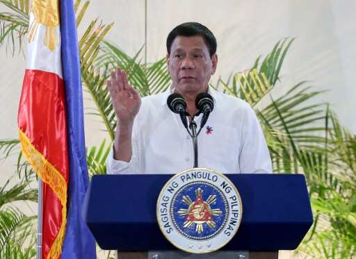 Philippines' Duterte threatens martial law to fight drug menace
