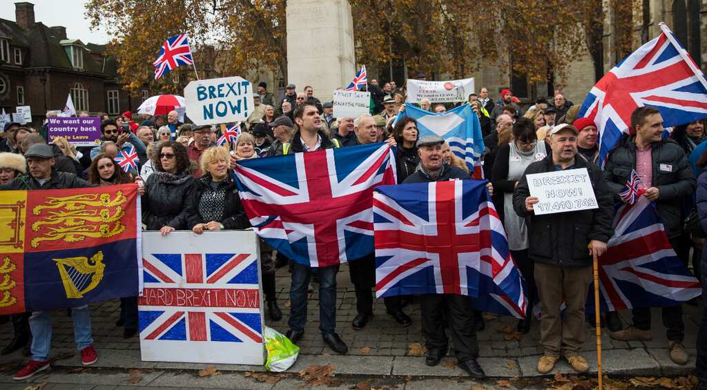 Britain threatens to undercut EU if Brexit plans fail