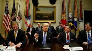 Trump ready to cut corporate tax, slash regulations