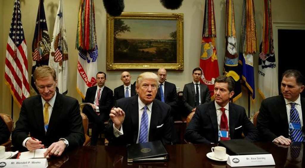 Mexican president cancels meeting with Trump over wall row