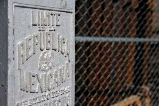 US, Mexico hold talks to mend fences after wall bluster US, Mexico hold talks to mend fences after wall bluster