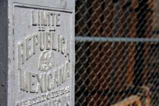 US, Mexico hold talks to mend fences after wall bluster