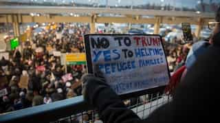 US Federal Court halts part of Trump's immigration ban, world leaders condemn restrictions