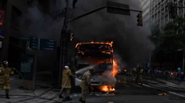 Brazil: Anti-austerity protests turn violent Brazil: Anti-austerity protests turn violent