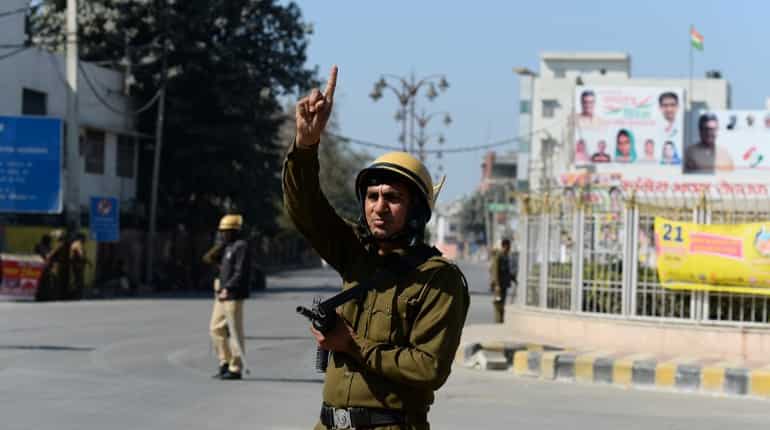 India: Two Delhi police personnel injured in shootout near Nehru Place