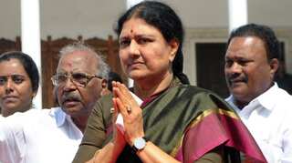India: Madras High Court asks Tamil Nadu police to file affidavit on AIADMK MLAs kept at resort
