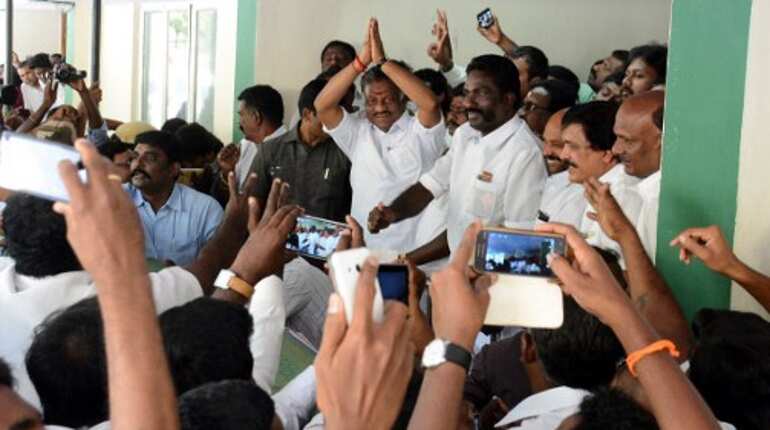 India: Two AIADMK MPs back Tamil Nadu's caretaker chief minister O Panneerselvam